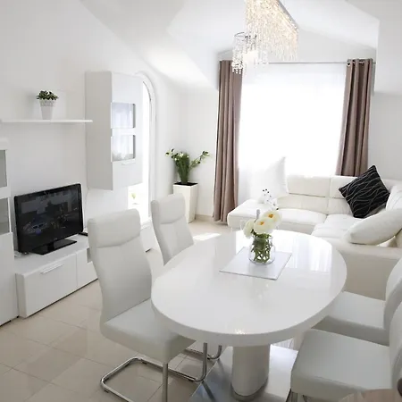 Apartment Nera *